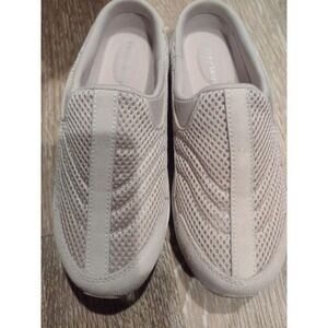 Wonens Easy Spirit Traveltime slip on sneakers new size 6m